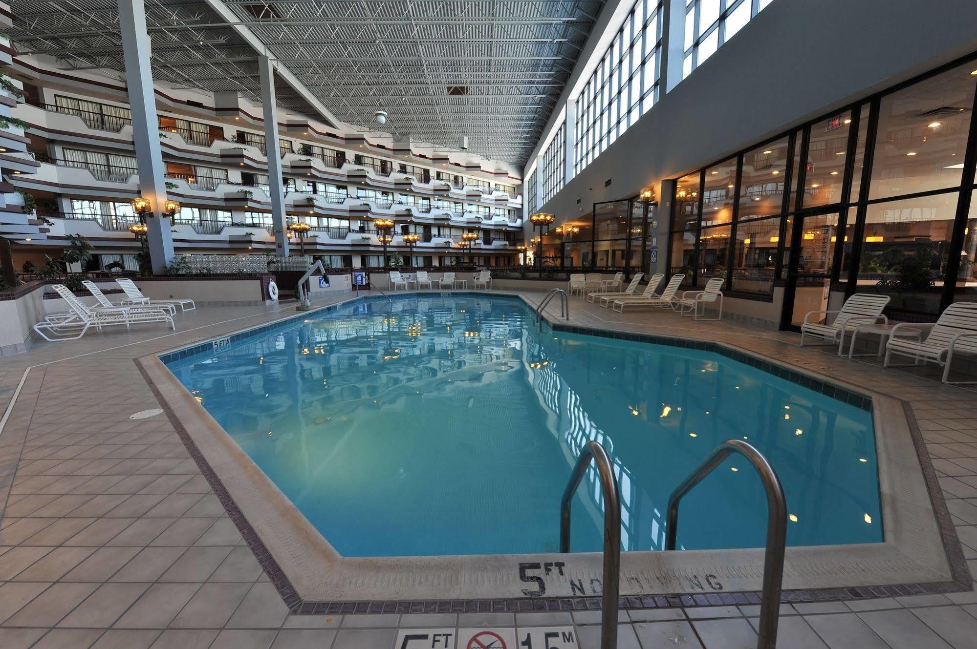 Howard Johnson By Wyndham Lima Exterior foto